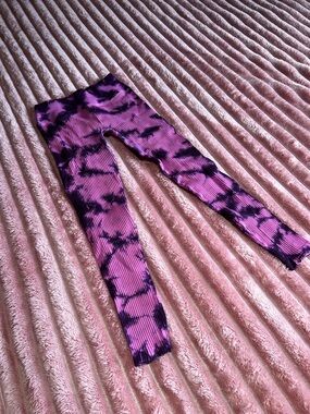 Bombshell Sportswear Pink & Black Tie-Dye Ribbed Leggings